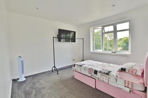 3 bedroom semi-detached house for sale, Wexham Street, Wexham, Slough