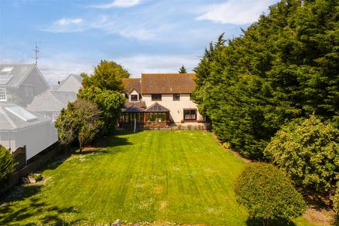 4 bedroom detached house for sale, Stambridge Road, Rochford SS4