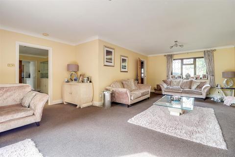 4 bedroom detached house for sale, Stambridge Road, Rochford SS4