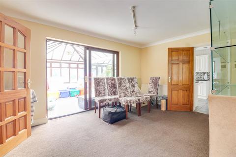 4 bedroom detached house for sale, Stambridge Road, Rochford SS4