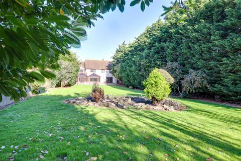 5 bedroom detached house for sale, Stambridge Road, Rochford SS4