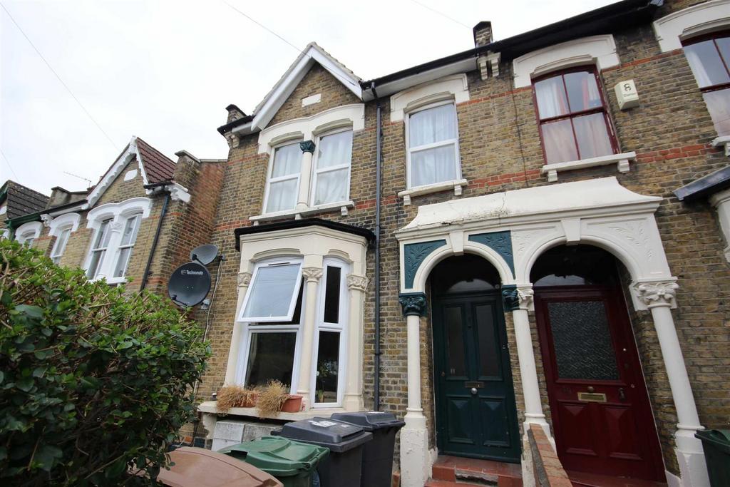 Elmsdale Road, Walthamstow, E17 2 bed flat to rent £1,750 pcm (£404 pw)