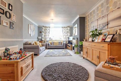 4 bedroom semi-detached house for sale, Sigston Road, Beverley