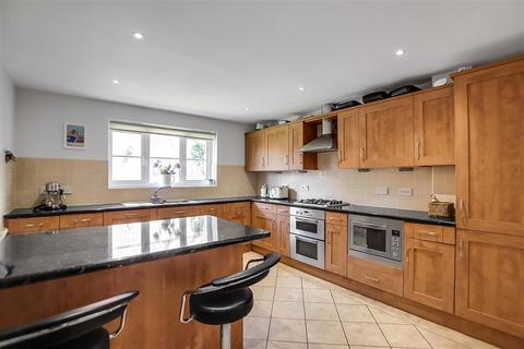 12 Tower Grange, Faverdale, Darlington, DL3 0QF