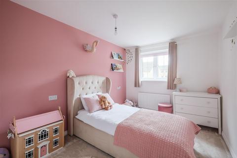 12 Imperial Close, Bailiff Bridge, Brighouse, HD6 4DF