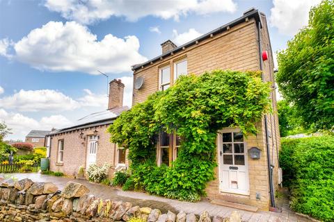 4 bedroom detached house for sale, Church View, Norwood Green, Halifax