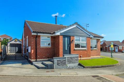 3 bedroom detached bungalow for sale, Newhill, South Kirkby WF9