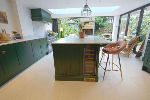 Chase Cottage Laindon Common Road, Little Burstead, Billericay, CM12 9TJ