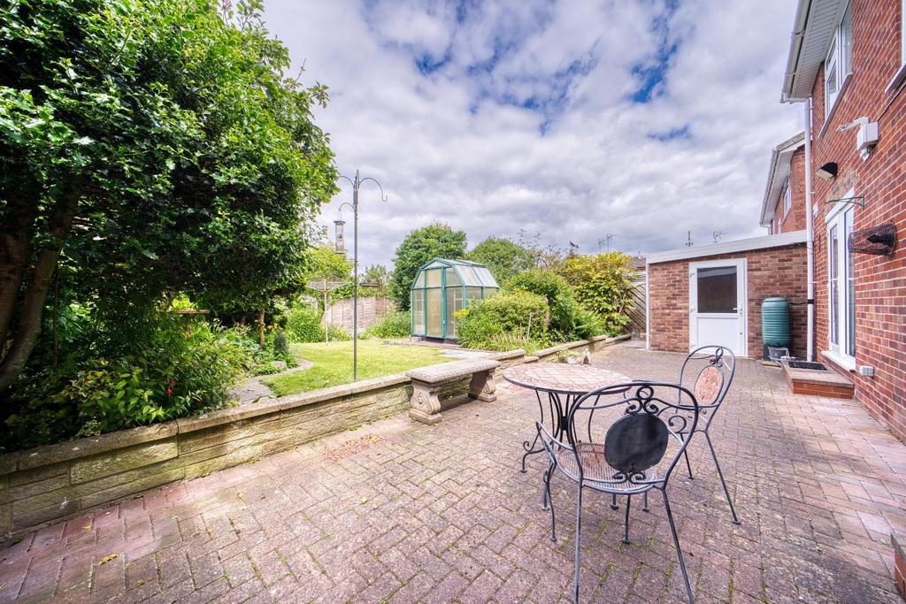 17 Barnards Close - Mark Templer - Real estate pho