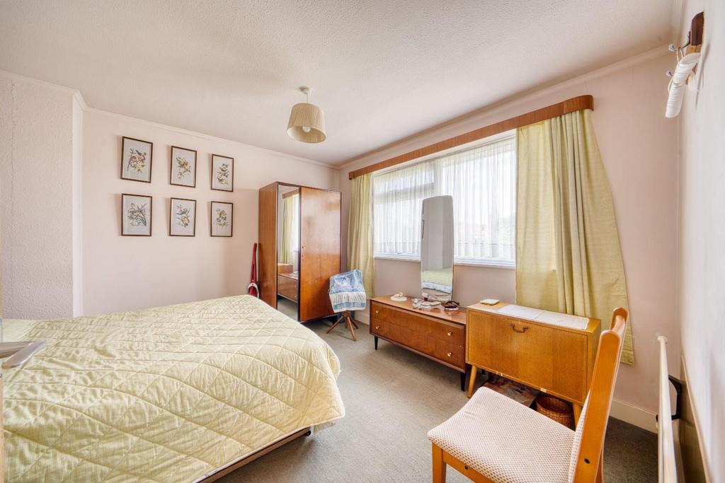 17 Barnards Close - Mark Templer - Real estate pho