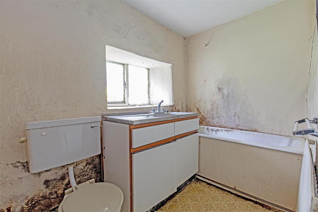 Bathroom-1.jpg