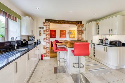 Oak Barn, 11 Cranmoor, Perton, Wolverhampton, WV8 2JN