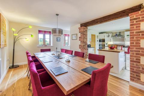 Oak Barn, 11 Cranmoor, Perton, Wolverhampton, WV8 2JN