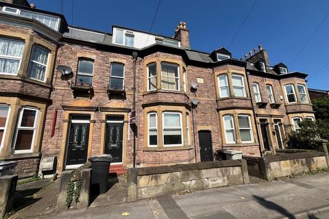 2 bedroom ground floor flat for sale, Park Lane, Macclesfield