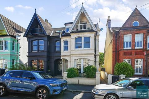 2 bedroom apartment for sale, Lancaster Road, Brighton