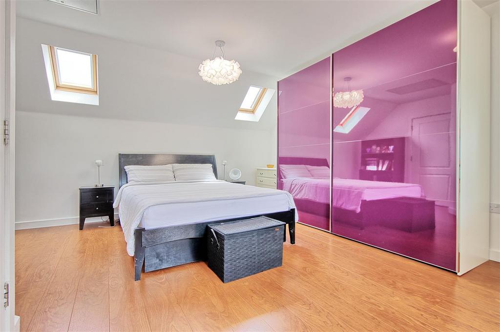 Bedroom 1 - 2.jpg
