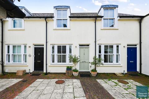 2 bedroom terraced house for sale, Middle Street, Brighton