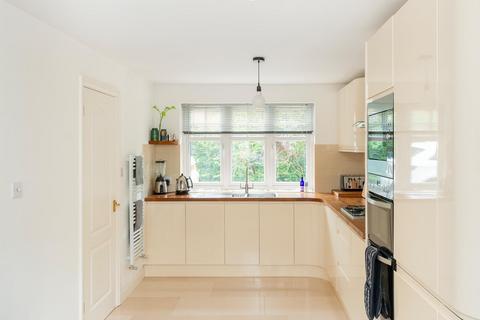 11 Avon Close, St George, Bristol, BS5 8DE