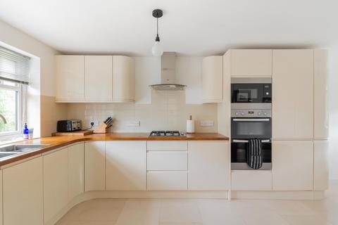 11 Avon Close, St George, Bristol, BS5 8DE