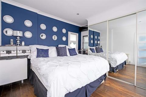 3 Lascelles Road, Bournemouth, BH7 6NF