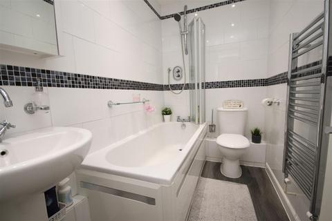49 The Green, Dartford, DA2 6JT