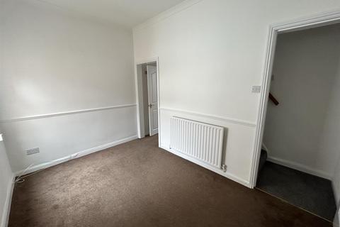 2 bedroom terraced house to rent, Beaconsfield Street, Darlington