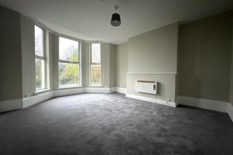 Studio to rent, Upper Grosvenor Road, Tunbridge Wells