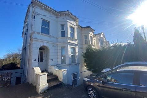 Studio to rent, Upper Grosvenor Road, Tunbridge Wells