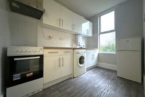 Studio to rent, Upper Grosvenor Road, Tunbridge Wells