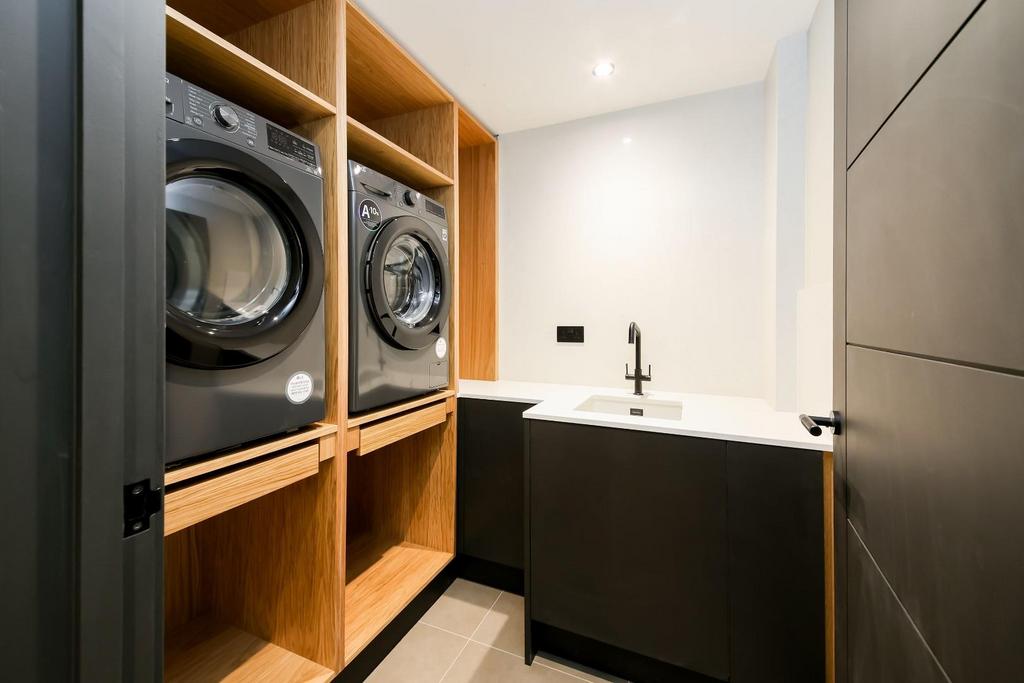 THE LAUNDRY.jpg