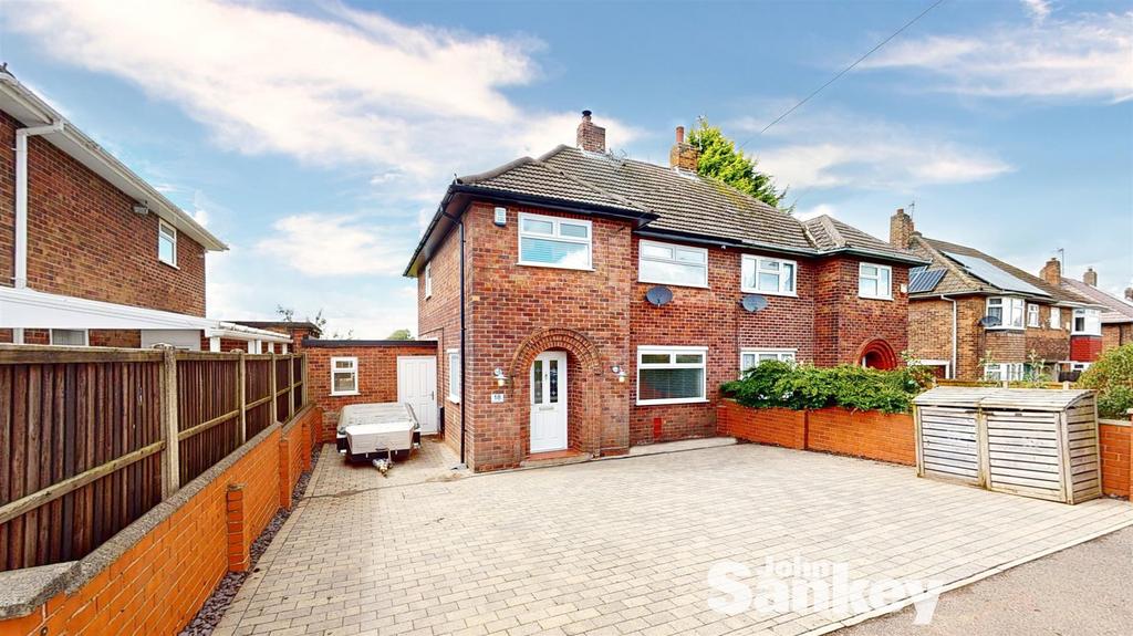 Sookholme Drive, Warsop, Mansfield 3 bed semidetached house £210,000