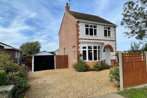 3 bedroom detached house for sale, Newborough Road, Peterborough PE4