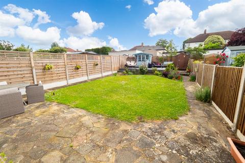 3 bedroom semi-detached house for sale, Benhill Road, Sutton
