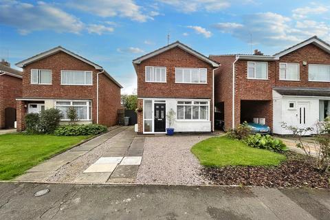 3 bedroom detached house to rent, The Orchard, Market Deeping