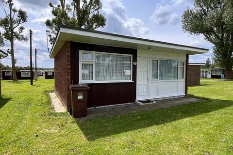 2 bedroom chalet for sale, Beach Road, Hemsby, Great Yarmouth