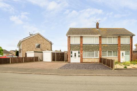 3 bedroom semi-detached house for sale, Matlock Drive, North Hykeham, Lincoln, Lincolnshire, LN6 8PU