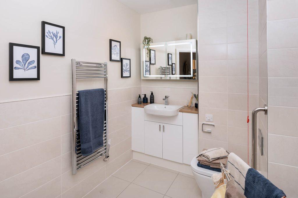 Watson Place, Chipping Norton - Typical Shower...
