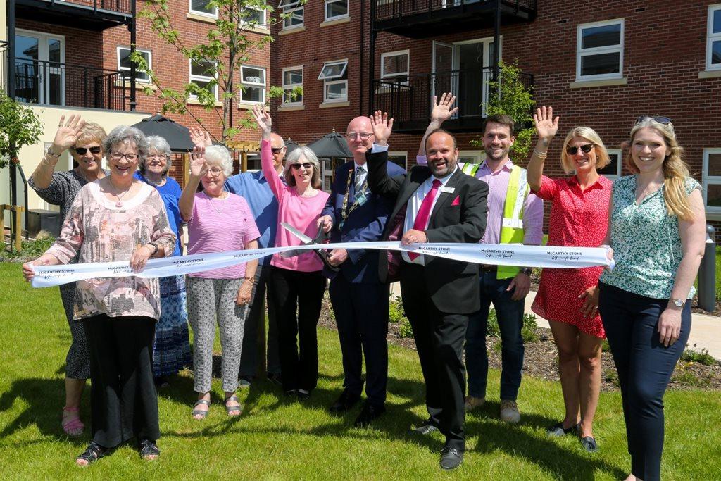 Councillor Shaun Holvey joined the Mc Carthy...