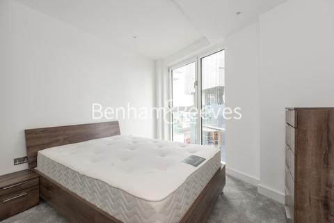 1 bedroom apartment to rent, Wandsworth Road, Nine Elms SW8