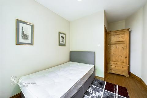 11 Buxton Road, Whaley Bridge, High Peak, SK23 7HT