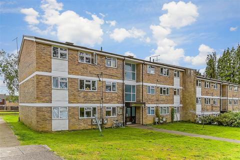 2 bedroom flat for sale, Rough Rew, Dorking, Surrey