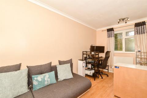 79 Rough Rew, Dorking, RH4 2PA