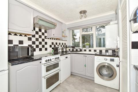 2 bedroom flat for sale, Rough Rew, Dorking, Surrey