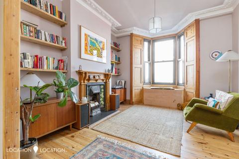 4 bedroom terraced house for sale, Hassett Road, London, E9