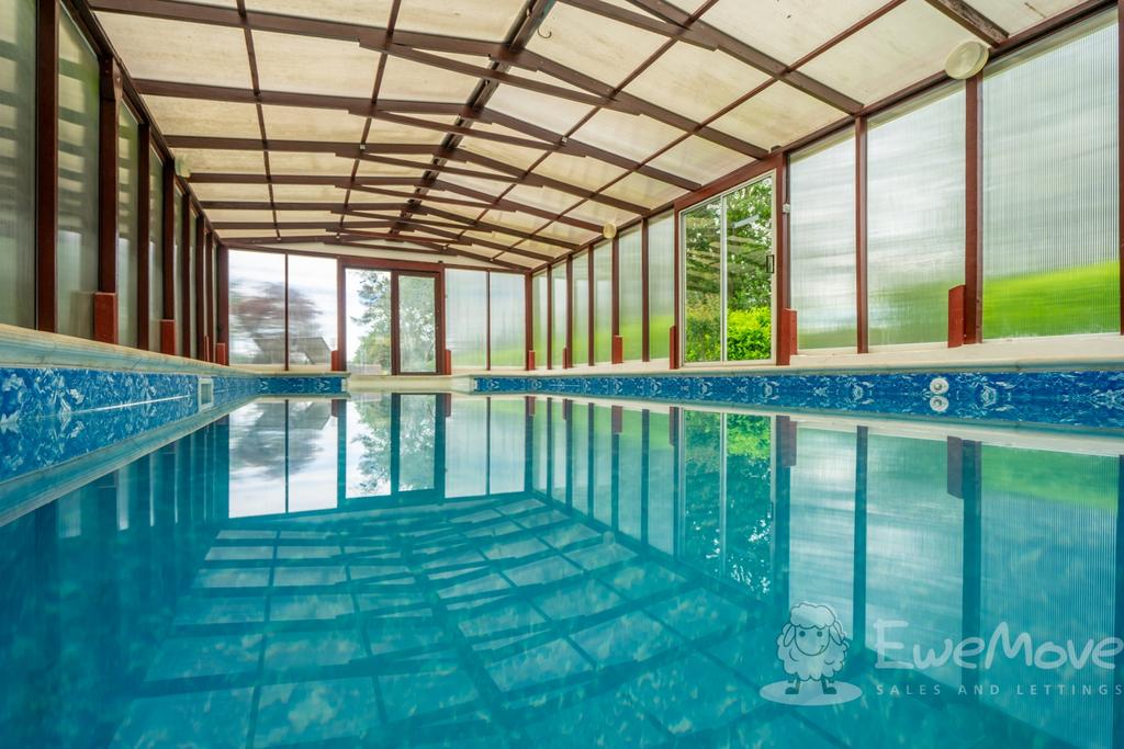 Heated Indoor Swimming Pool