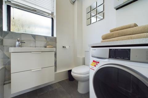Flat 3, Playhouse Court Bath Road, Cheltenham, GL53 7HJ