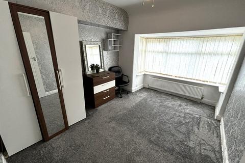 13 Farrant Road, Manchester, M12 4PD