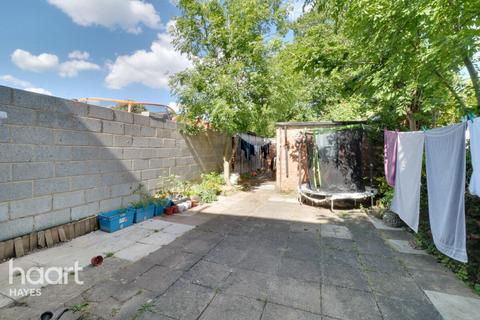 218 Botwell Lane, Hayes, UB3 2AJ