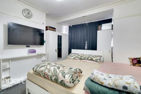 218 Botwell Lane, Hayes, UB3 2AJ