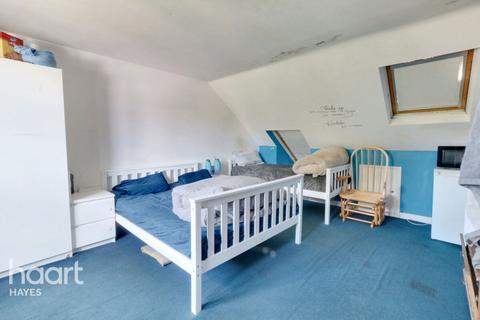 218 Botwell Lane, Hayes, UB3 2AJ